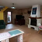 A Casa De Florinda Oia
