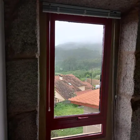 A Casa De Florinda Oia