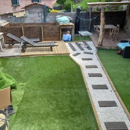 A Casa De Florinda Oia