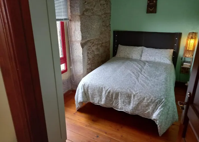 A Casa De Florinda Oia