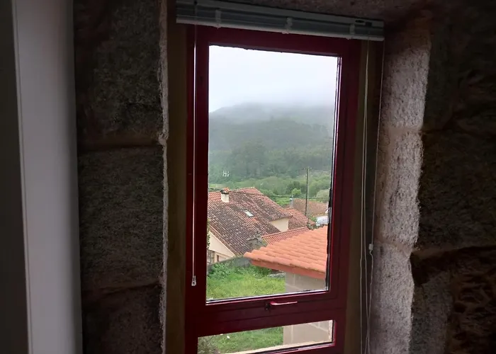 A Casa De Florinda Oia