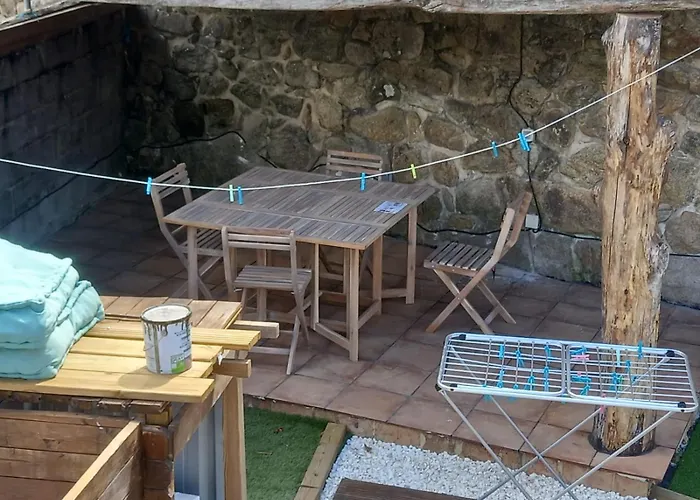 A Casa De Florinda Oia